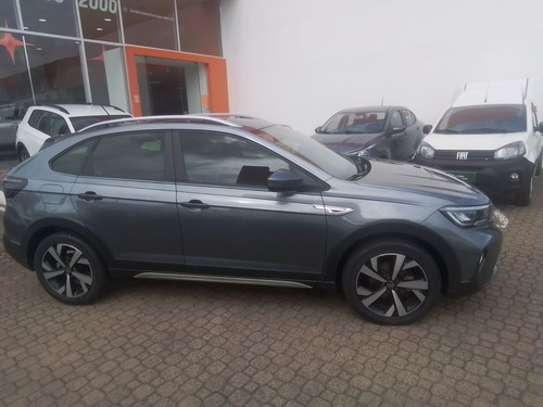Volkswagen Nivus 1.0 200 TSI TOTAL FLEX HIGHLINE AUTOMÁTICO