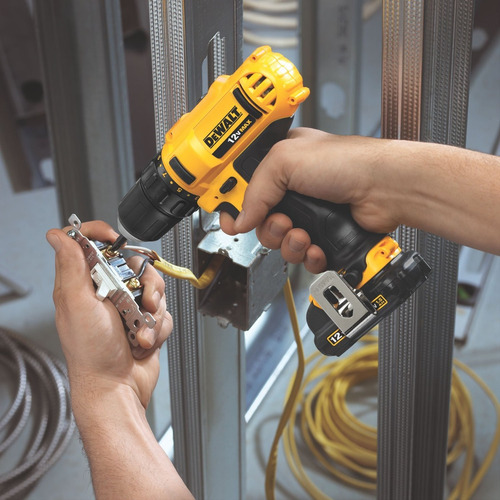 Dewalt Dck211s2 De 12 Voltios Máximos Taladro / Conductor /