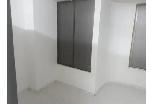 Venta De Local Con Renta En Milán