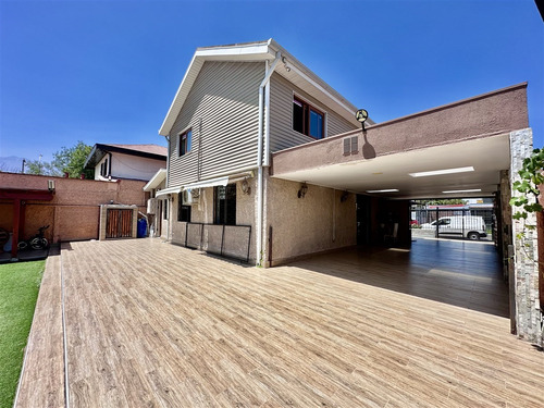 Casa En Venta De 3 Dorm. En Macul