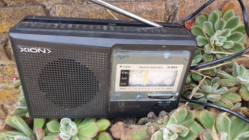 Radio Xion Xl-ra4.dos Pilas Grandes O Electrica.