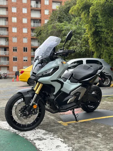 Honda Xadv 750 2024