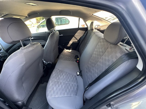 Hyundai HB20S HB20S 1.6 COMFORT PLUS 16V FLEX 4P AUTOMÁTICO