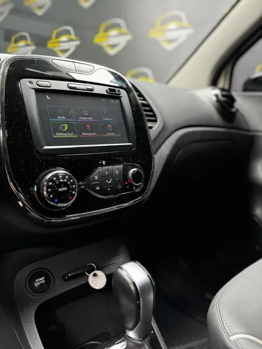 Renault Captur 2.0 Iconic At