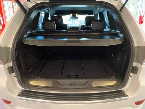 Imagen 23 de 25 de Jeep Grand Cherokee Limited Llantas 20 2015 44.000km
