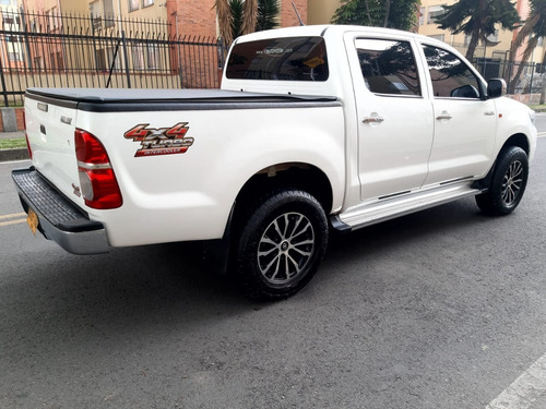 Imagen 7 de 11 de Toyota Hilux 2.5 Full 4x4