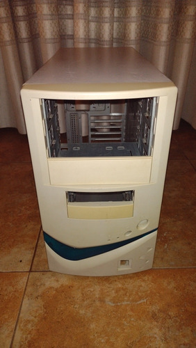 Gabinete Antiguo Para Pc