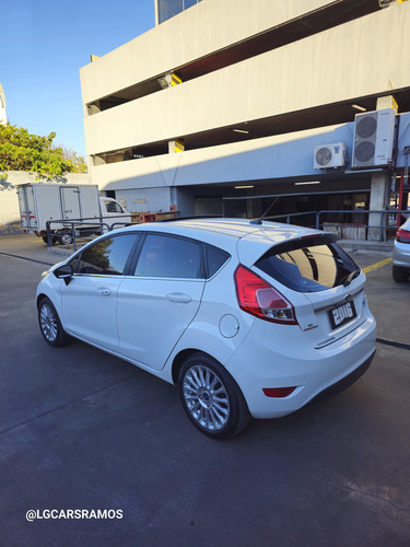 Ford Fiesta Kinetic 1.6 Titanium Powershift 120cv