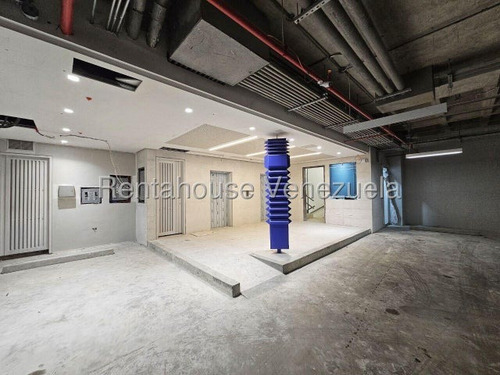 Oficina En Obra Gris Con Excelente Ubicion De Las Mercedes 25-20708 As