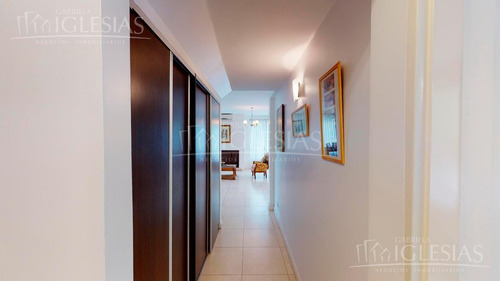 Tour 360º - Casa Al Lago Con Cuatro Dormitorios En Los Sauces