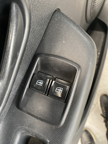 Renault Logan 1.6 Authentique / Life