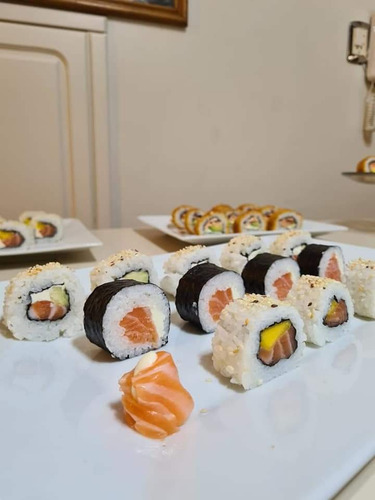 Imagen 9 de 10 de Curso De Sushi Sm - Presencial
