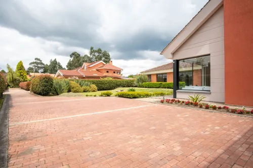 Casa En Venta En Guaymaral. Cod V9884