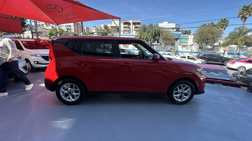 Kia Soul 1.6L LX TA