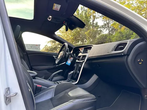 Volvo V40 2.0 T4 Drive-e R-design