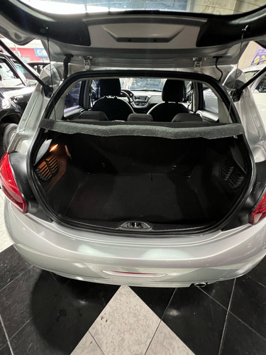 Peugeot 208 1.6 Active