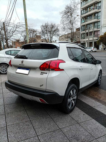 Imagen 21 de 22 de Peugeot 2008 2017 1.6 Thp Sport