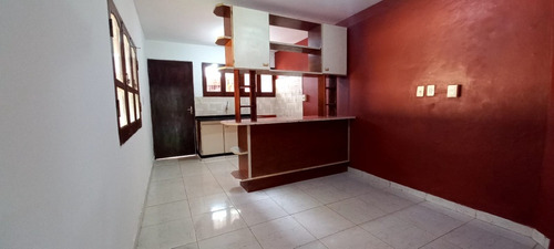 Imagen 4 de 5 de En Venta Casa De 2 Niveles Barrio Residencial Carmelitas
