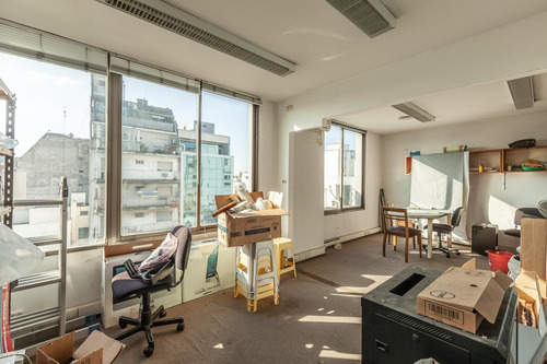 Venta Oficina Comercial Piso Entero, 8vo. Excelente Ubicación. Av. Belgrano 1400