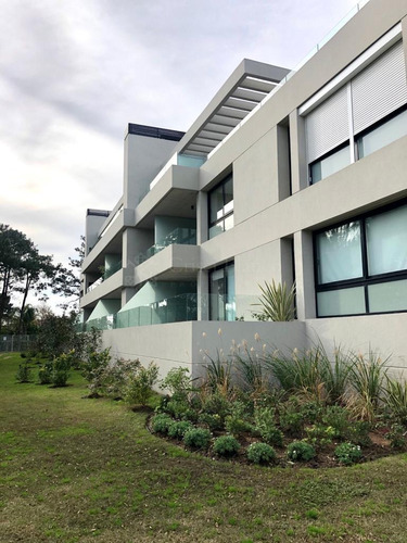 Venta Apartamento 2 Dormitorios Carrasco Ref 382