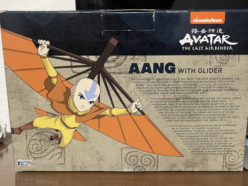 Figura De Acción Aang Con Glider Avatar Bandai (Usado)