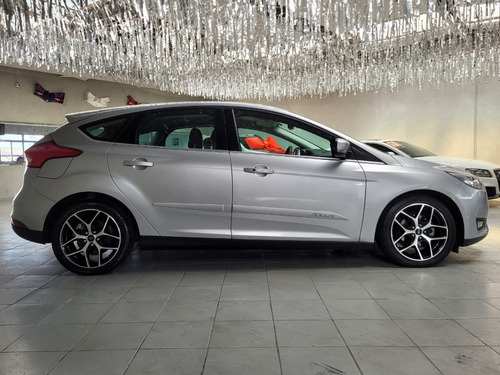 Ford Focus 2.0 Titanium Flex Powershift 4p