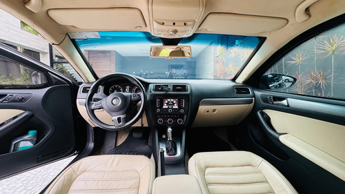 Volkswagen Jetta 2.0 Tsi Highline 4p 211 hp