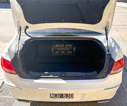 Peugeot 408 2.0 Allure Nav 143cv