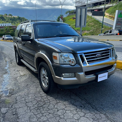 Ford Explorer Eddie Bauer