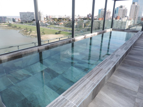 Imagen 19 de 29 de Apartamento Puerto Del Buceo Venta 3 Dormitorios Rambla Armenia Servicio Garaje X 3 Muebles