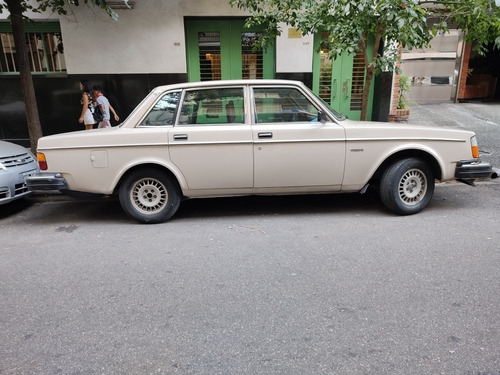 Imagen 3 de 18 de Volvo 244 Gl 1980 Original 100% Unico