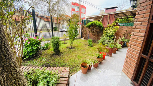 Venta | Chalet 4 Ambientes | La Perla | Apto Credito