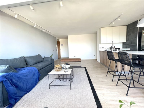 Departamento En Venta Remodelado A Pasos Metro Colón