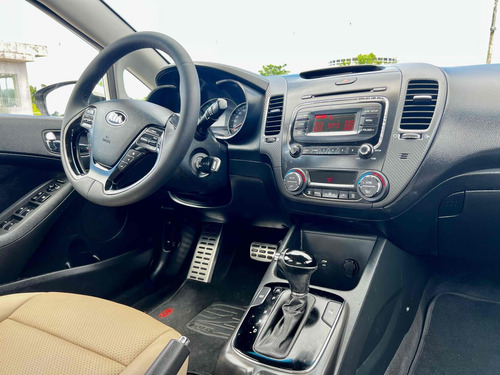 Kia Cerato 1.6 SX 16V FLEX 4P AUTOMÁTICO