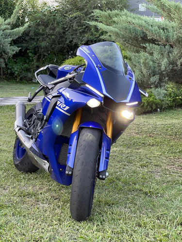 Yamaha R1