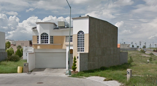 Casa En Venta En Col. Cordilleras, Chuhuahua, Chihuahua. Nm*