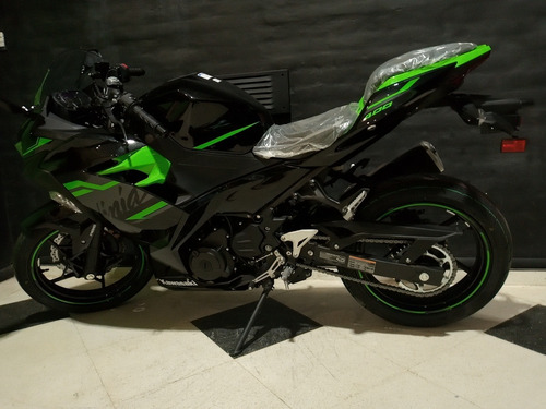 Imagen 3 de 12 de Kawasaki Ninja 400