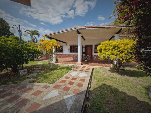 Casa Quinta En Venta Urb. Las Mayas En El Limón 24-21757 Km