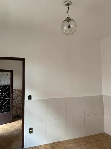 Alugo Casa De Três Cómodos