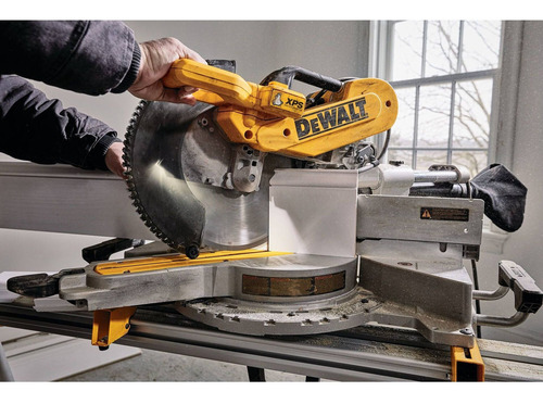 Dewalt Dws780 120v Sierra Inglete Telescópica