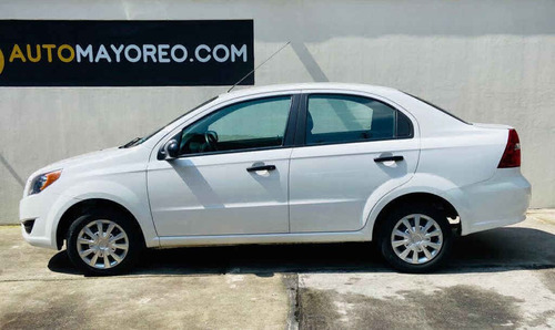 Imagen 2 de 7 de Chevrolet Aveo 2017 4p Ls L4/1.6 Man Linea Anterior