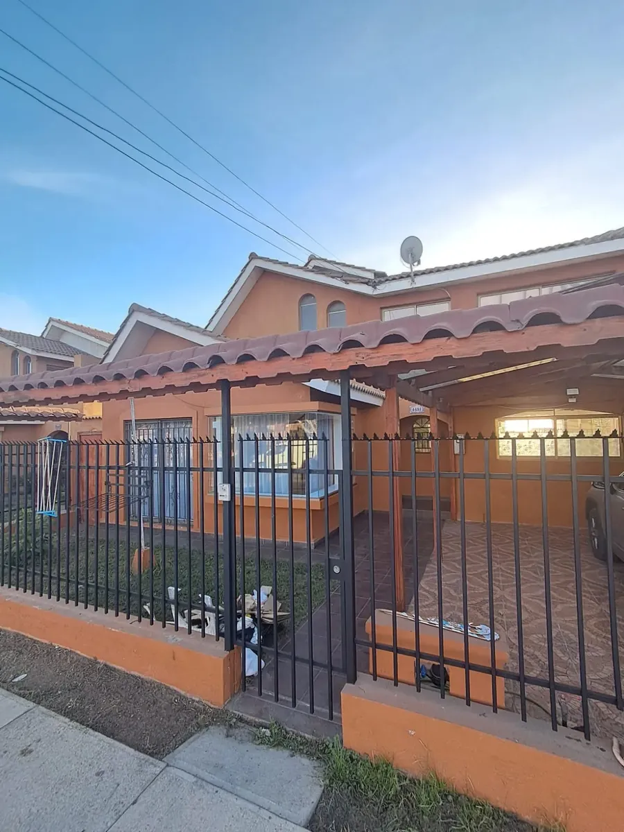 Imagen 1 de 24 de Arriendo Casa Av. Gabriel Gonzalez Videla