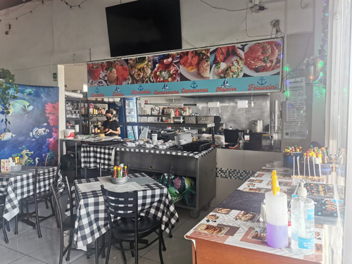Traspaso Restaurante En Una Plaza