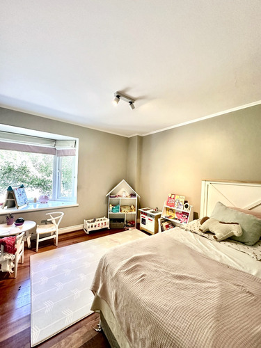 Condominio + Una Cuadra De Costanera Norte + Impecable