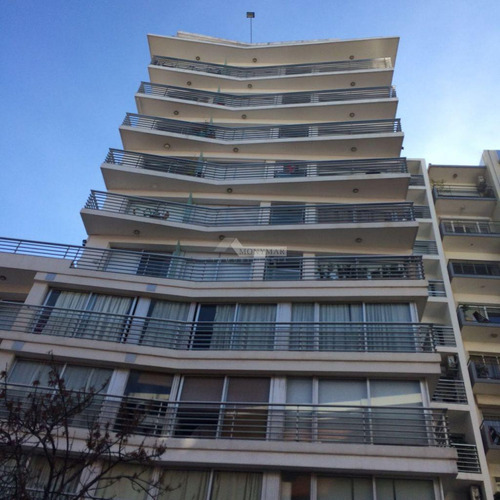 Imagen 1 de 8 de Local Pocitos Venta Silvestre Blanco Y Brito Del Pino, Se Vende Local Comercial Con Renta + 4 Garaje
