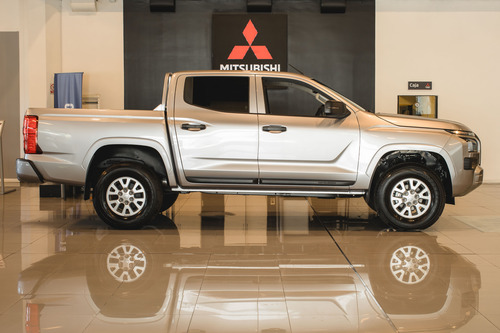 Mitsubishi L200 2.4 Di-D Glx Mt 2Wd