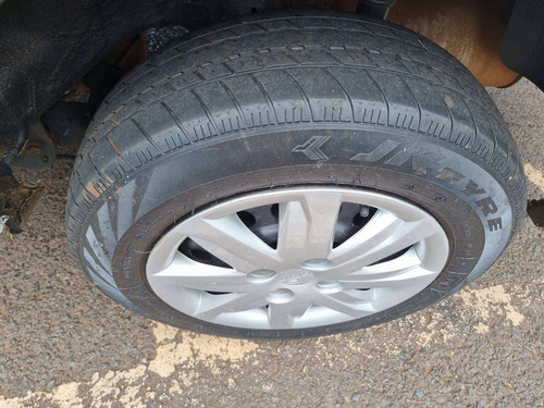 Imagem 8 de 8 de Volkswagen Saveiro 1.6 Mi Cs 8v Flex 2p Manual G.v