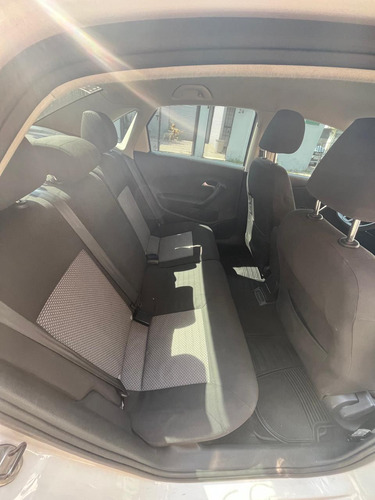 Volkswagen Vento 1.6 Confortline At
