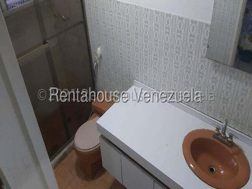 Mt - Apto En Venta 25-23718 Colinas De La California