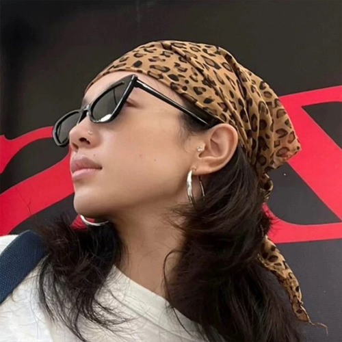/ Pañuelo A La Moda Retro Con Estampado De Leopardo,